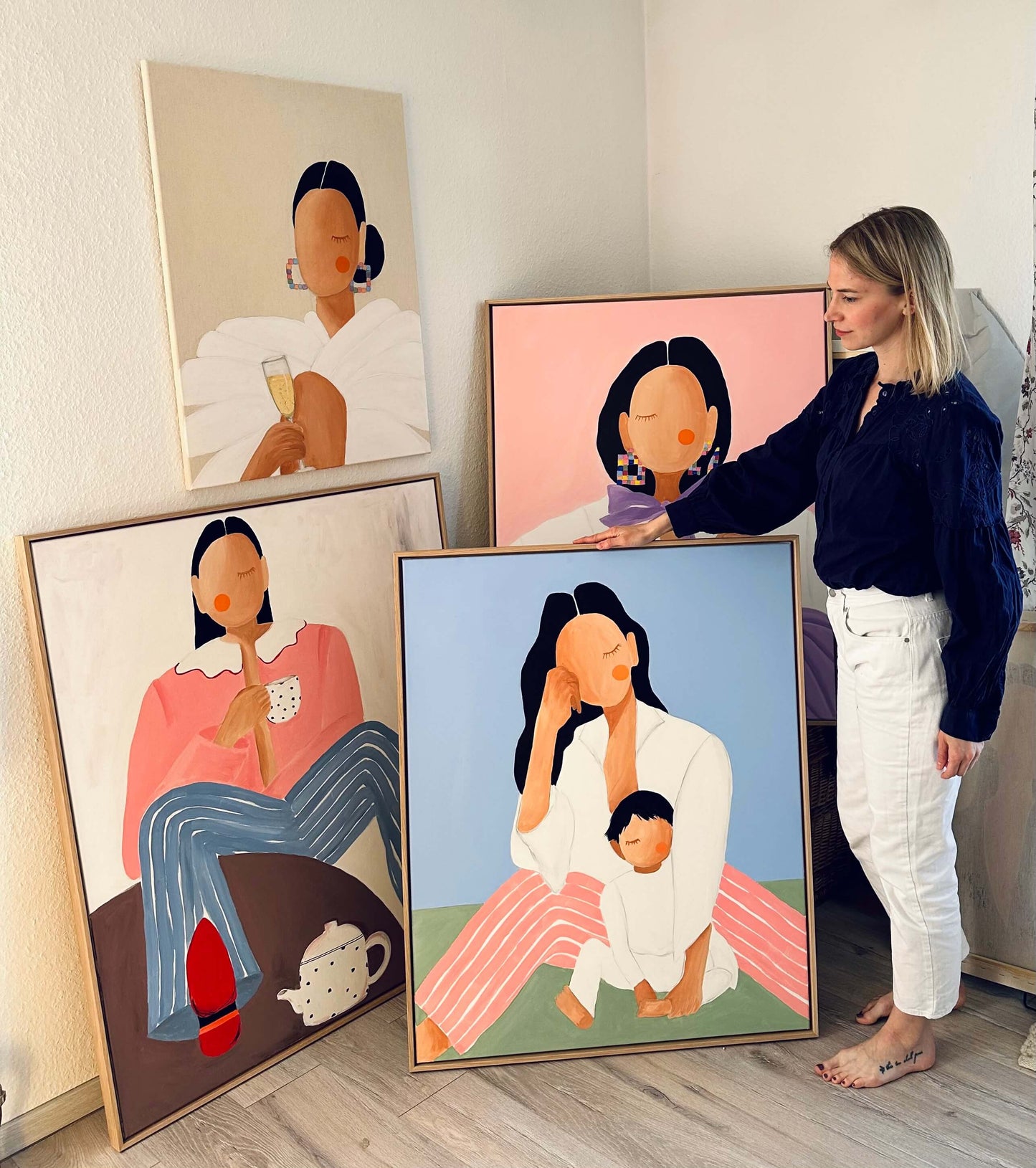 SOLD„Bold kind of girl“
